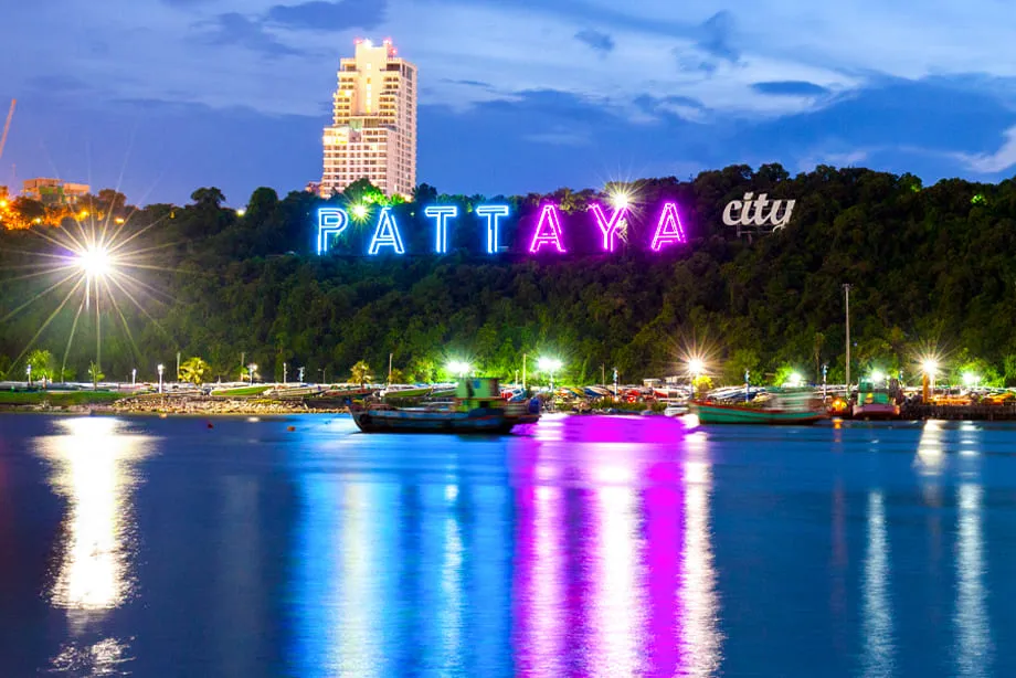 タイ・パタヤの夜景。本場タイの雰囲気を大切にしたタイマッサージ店のイメージ